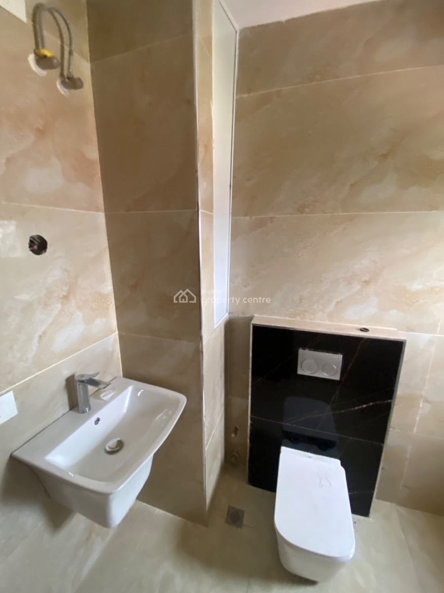 Luxury Built 2 Bedroom Apartments and Tastefully Furnished, Behind Zenith Bank Head Office, Victoria Island (vi), Lagos, Flat / Apartment for Rent