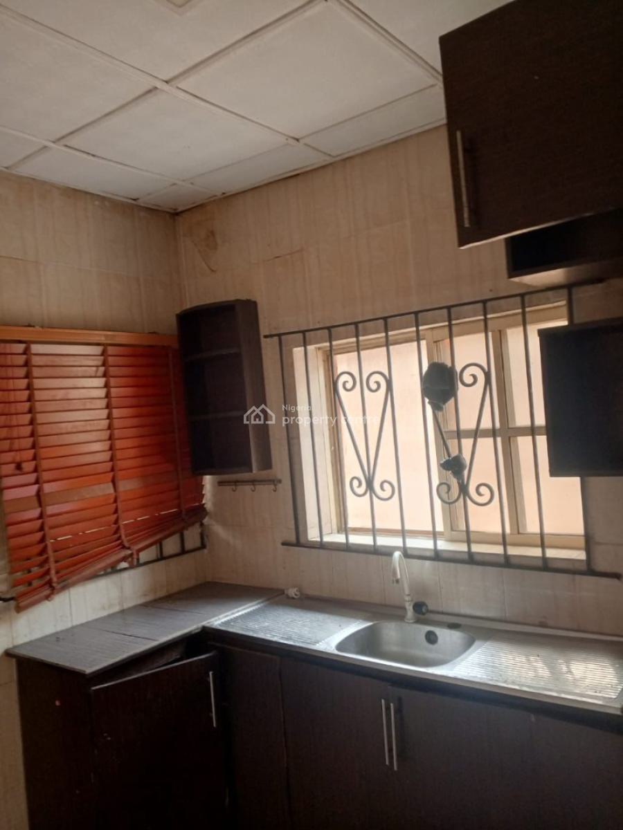 Lovely 2 Bedroom Apartment, Gra, Ogudu, Lagos, Flat / Apartment for Rent