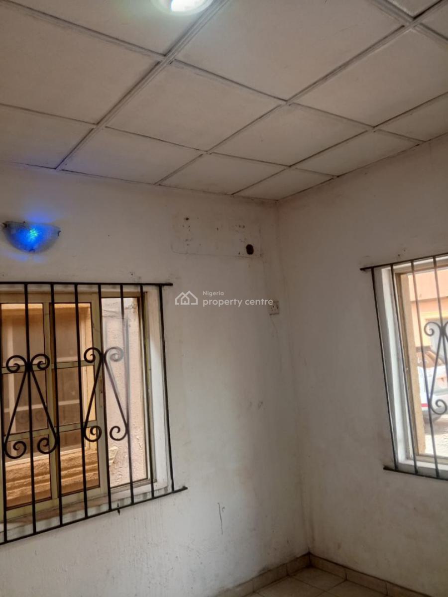 Lovely 2 Bedroom Apartment, Gra, Ogudu, Lagos, Flat / Apartment for Rent