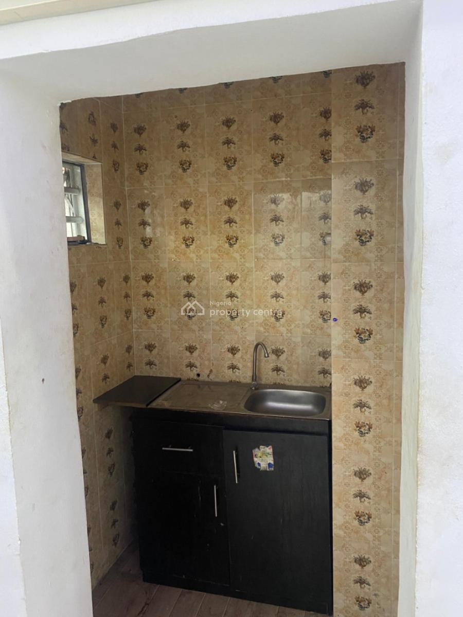 Superbly Built Miniflat with Car Park, Wulemotu Ajoke Street, Akoka, Yaba, Lagos, Mini Flat (room and Parlour) for Rent