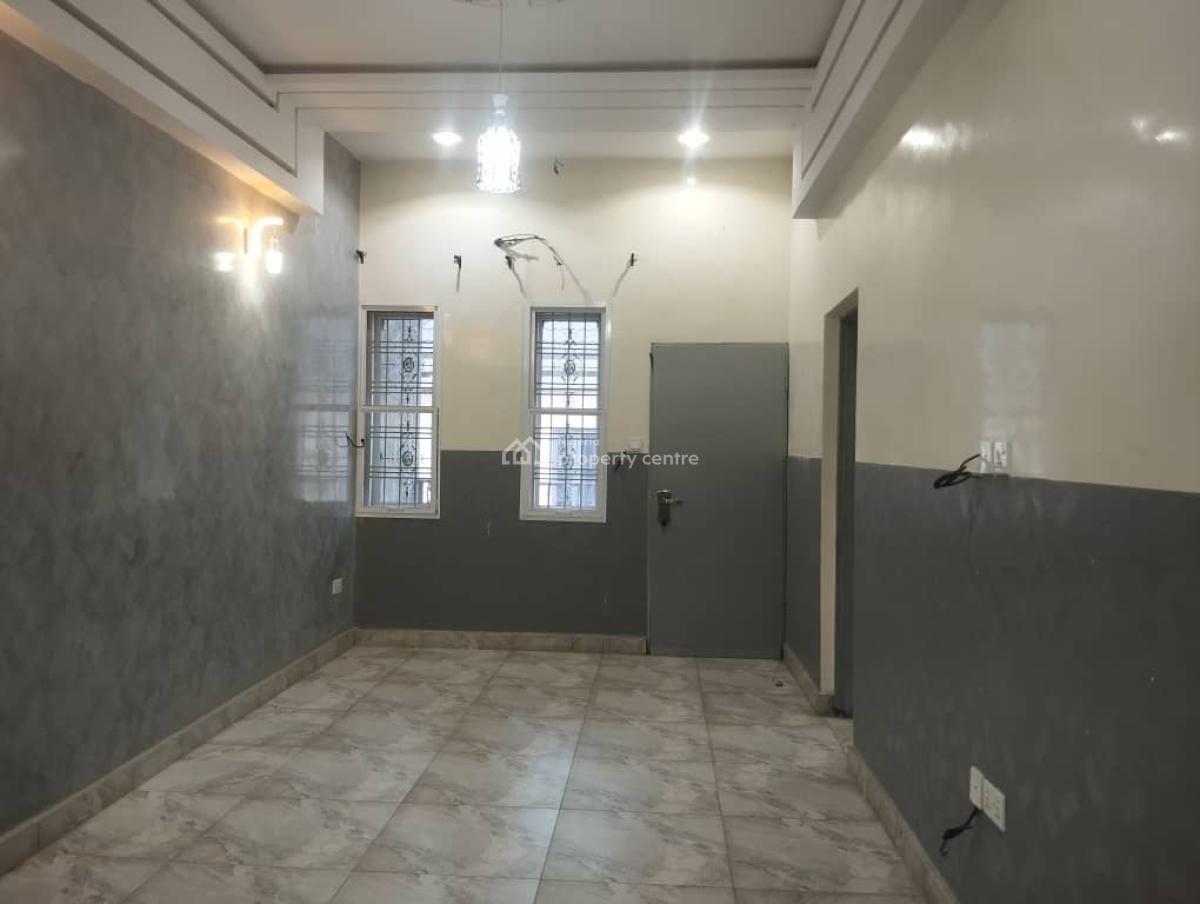 Well Renovated 4 Bedroom Semi Detached Duplex, Jahi, Abuja, Semi-detached Duplex for Rent