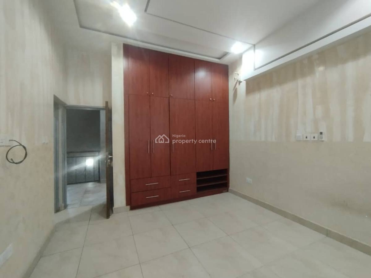 Well Renovated 4 Bedroom Semi Detached Duplex, Jahi, Abuja, Semi-detached Duplex for Rent