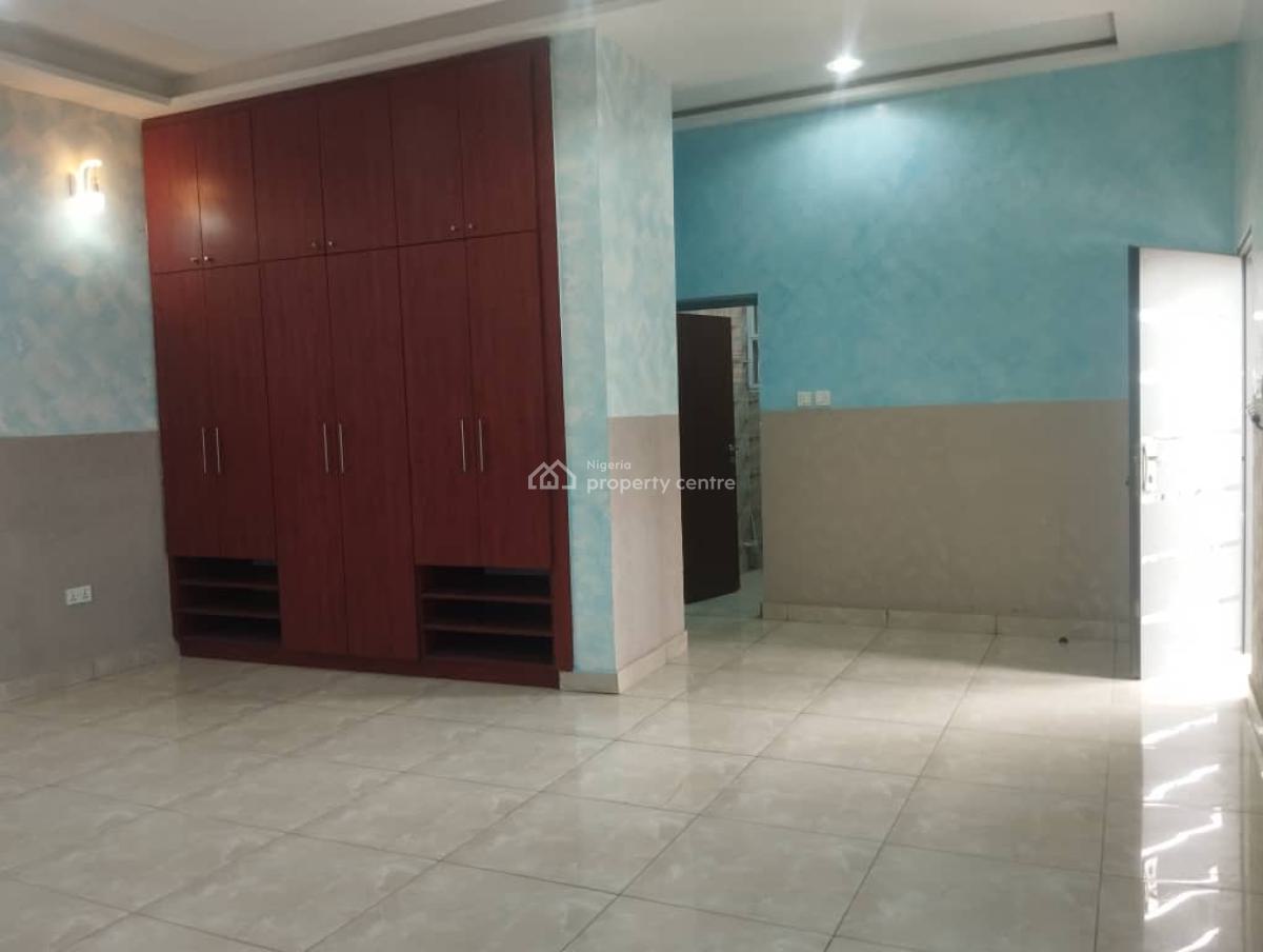 Well Renovated 4 Bedroom Semi Detached Duplex, Jahi, Abuja, Semi-detached Duplex for Rent