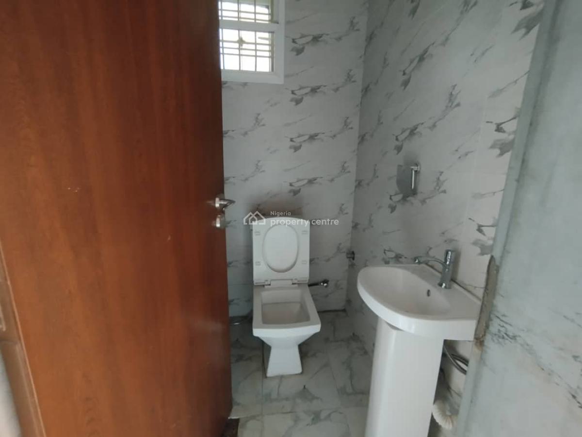Well Renovated 4 Bedroom Semi Detached Duplex, Jahi, Abuja, Semi-detached Duplex for Rent