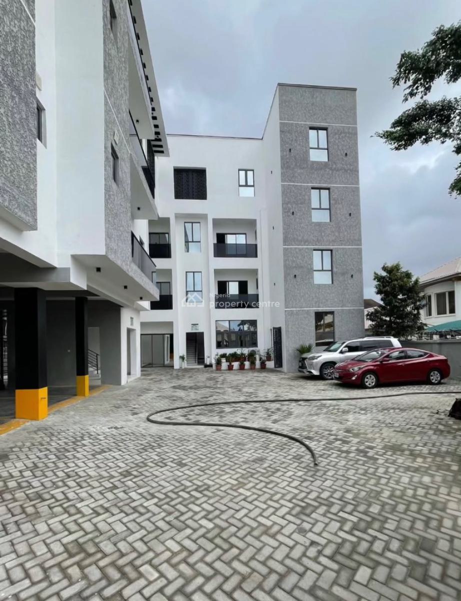 Lovely 2-bedroom Apartment + Spacious Maids Room, Lekki Phase 1, Lekki, Lagos, Flat / Apartment for Sale