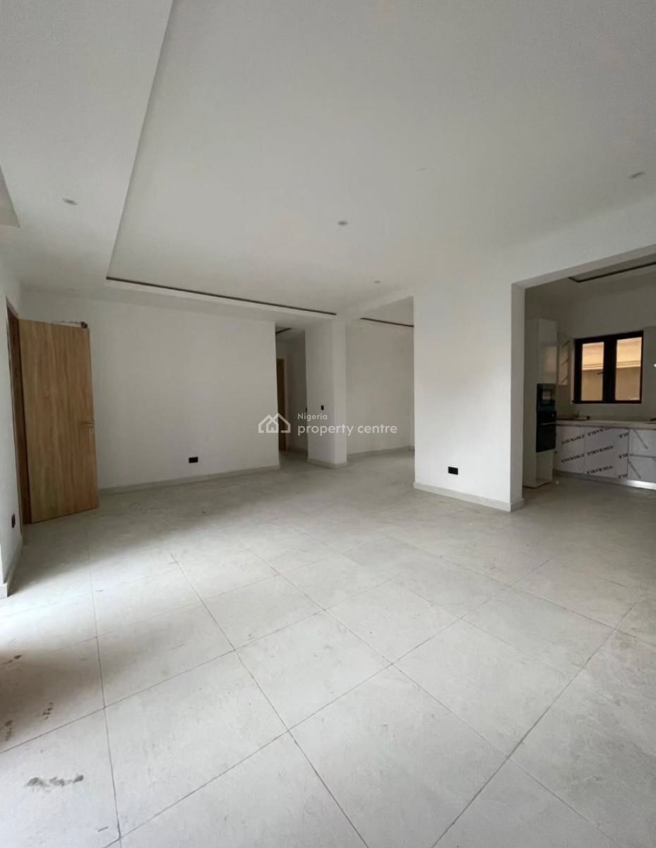 Lovely 2-bedroom Apartment + Spacious Maids Room, Lekki Phase 1, Lekki, Lagos, Flat / Apartment for Sale