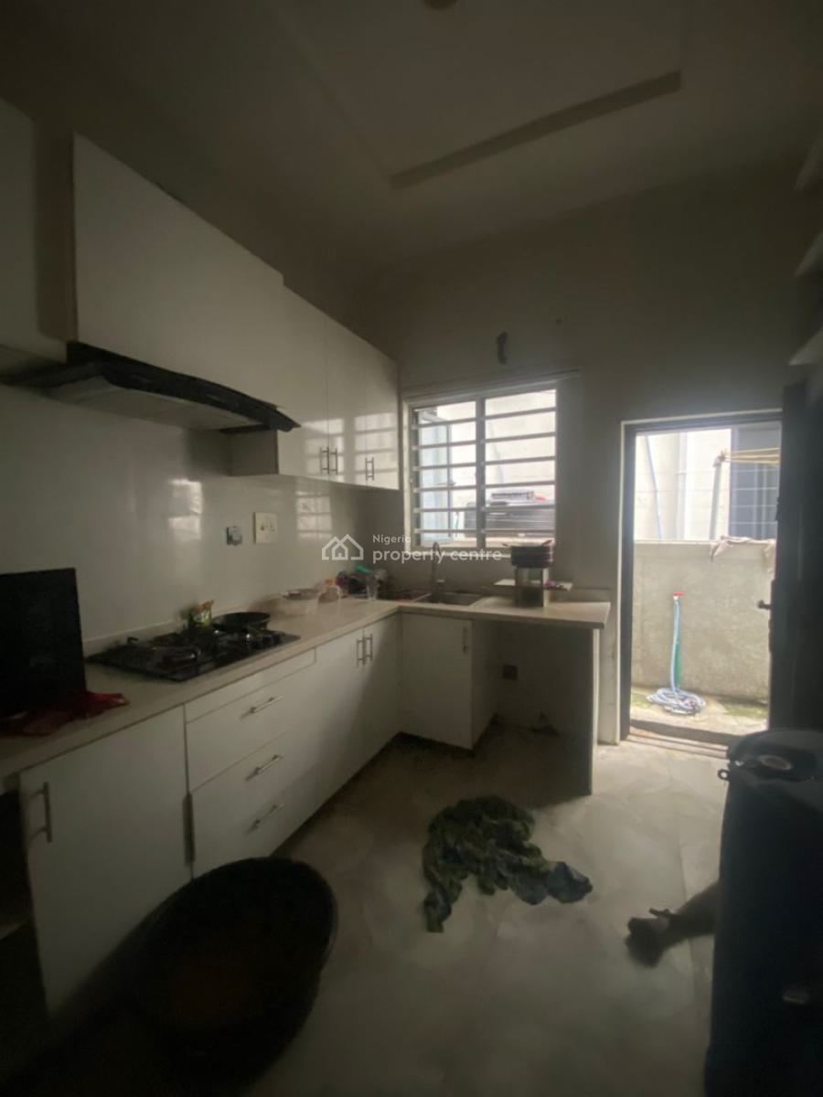 a Nice Room Self Contain in a Shared Apartment, Ikota G.r.a, Ikota, Lekki, Lagos, Self Contain (single Rooms) for Rent