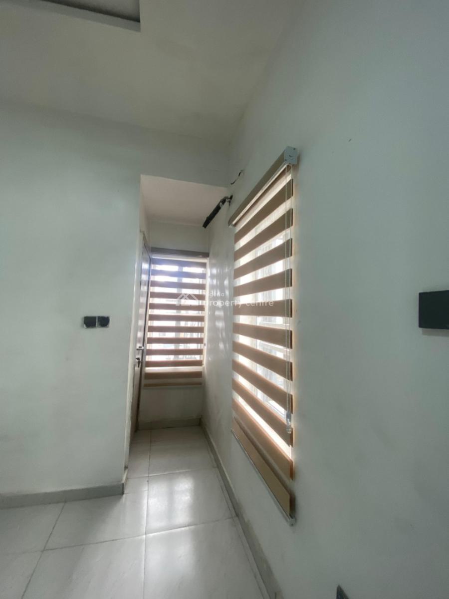 a Nice Room Self Contain in a Shared Apartment, Ikota G.r.a, Ikota, Lekki, Lagos, Self Contain (single Rooms) for Rent
