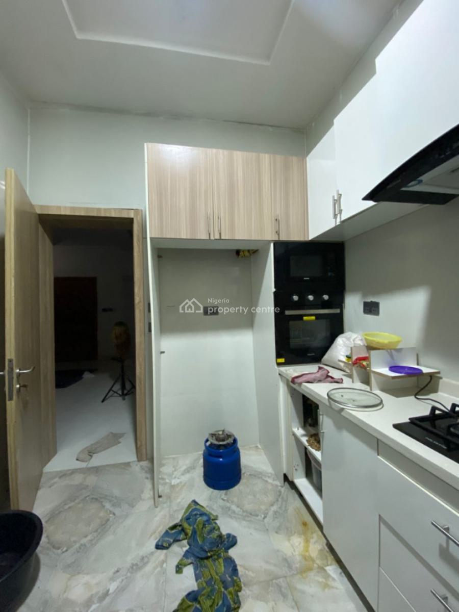 a Nice Room Self Contain in a Shared Apartment, Ikota G.r.a, Ikota, Lekki, Lagos, Self Contain (single Rooms) for Rent