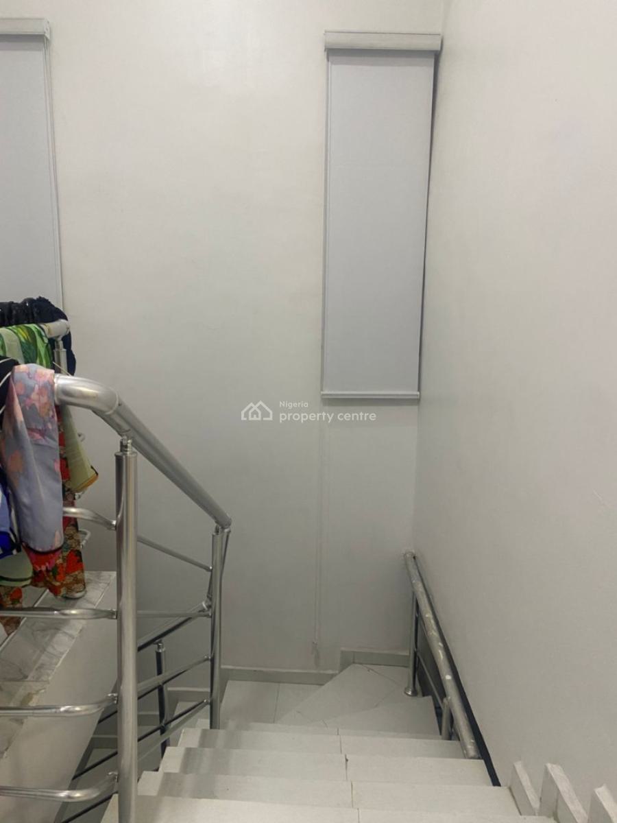 a Nice Room Self Contain in a Shared Apartment, Ikota G.r.a, Ikota, Lekki, Lagos, Self Contain (single Rooms) for Rent