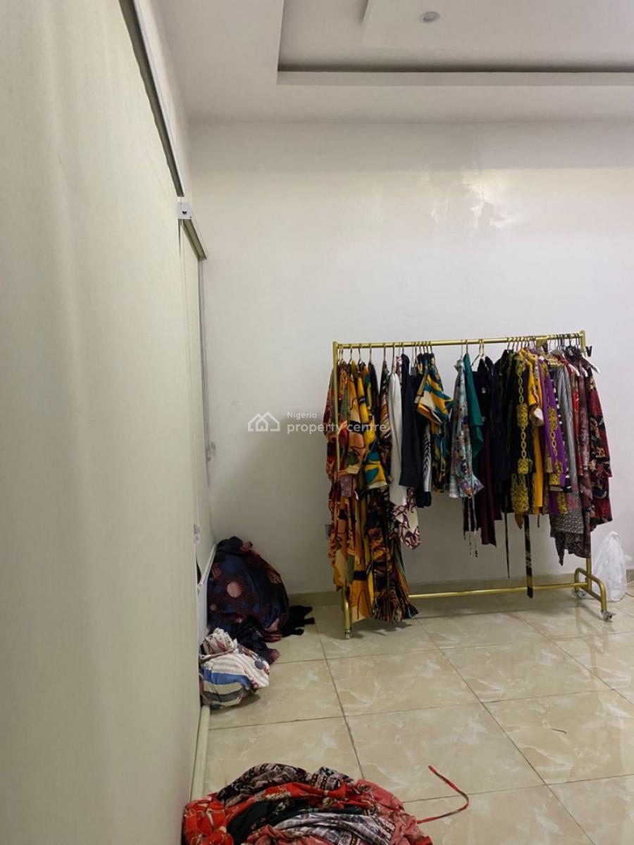 a Nice Room Self Contain in a Shared Apartment, Ikota G.r.a, Ikota, Lekki, Lagos, Self Contain (single Rooms) for Rent