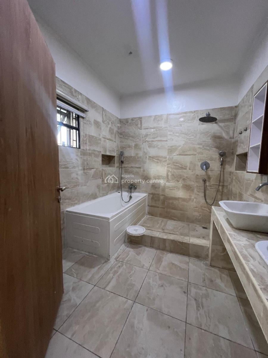Clean 4 Bedroom Self Compound Semi Detached Diplex, Off Admiralty Way, Lekki Phase 1, Lekki, Lagos, Semi-detached Duplex for Rent