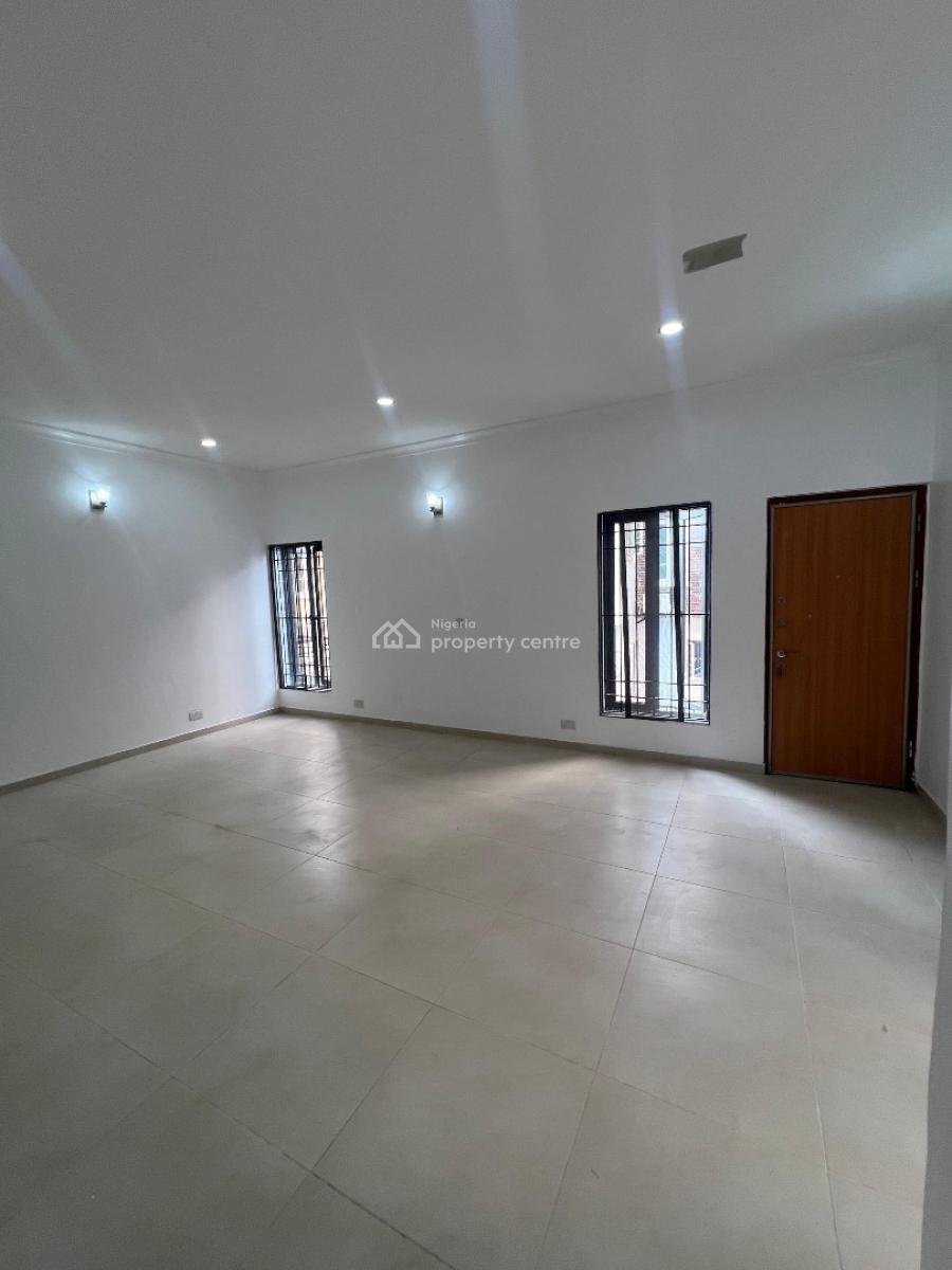 Clean 4 Bedroom Self Compound Semi Detached Diplex, Off Admiralty Way, Lekki Phase 1, Lekki, Lagos, Semi-detached Duplex for Rent
