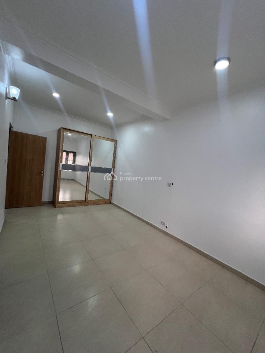 Clean 4 Bedroom Self Compound Semi Detached Diplex, Off Admiralty Way, Lekki Phase 1, Lekki, Lagos, Semi-detached Duplex for Rent