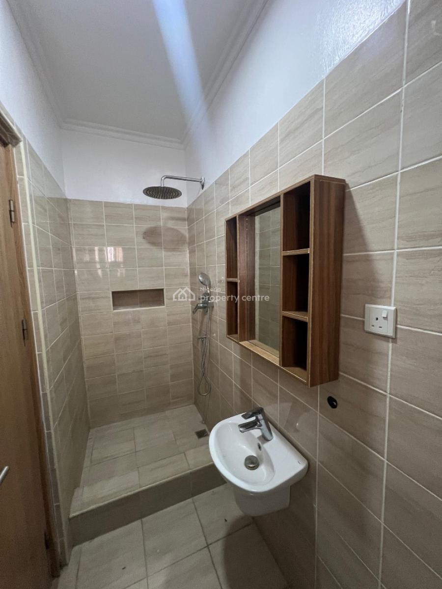 Clean 4 Bedroom Self Compound Semi Detached Diplex, Off Admiralty Way, Lekki Phase 1, Lekki, Lagos, Semi-detached Duplex for Rent