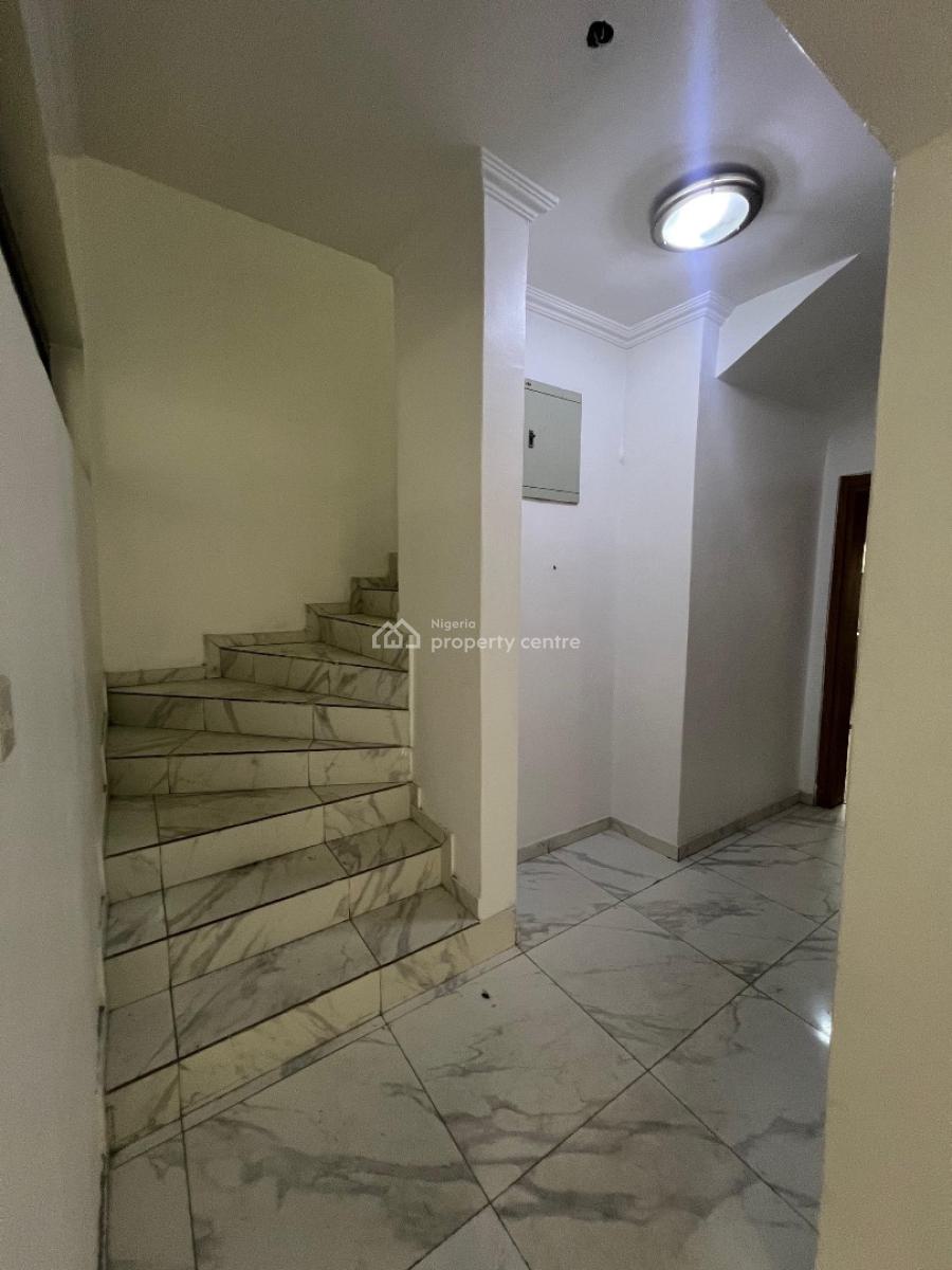 Clean 4 Bedroom Self Compound Semi Detached Diplex, Off Admiralty Way, Lekki Phase 1, Lekki, Lagos, Semi-detached Duplex for Rent