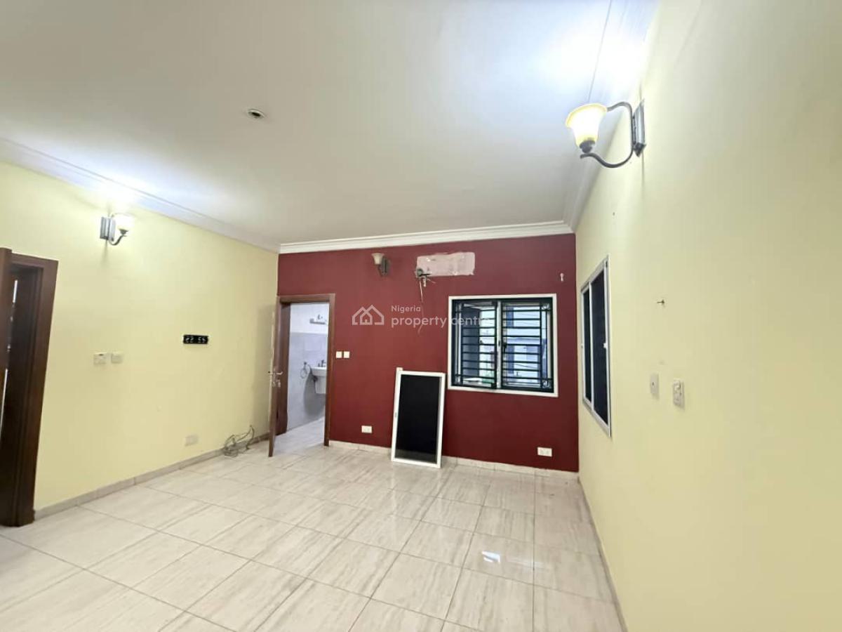 Executive 3 Bedroom Flat in a Secured Estate, Osapa, Lekki, Lagos, Flat / Apartment for Rent