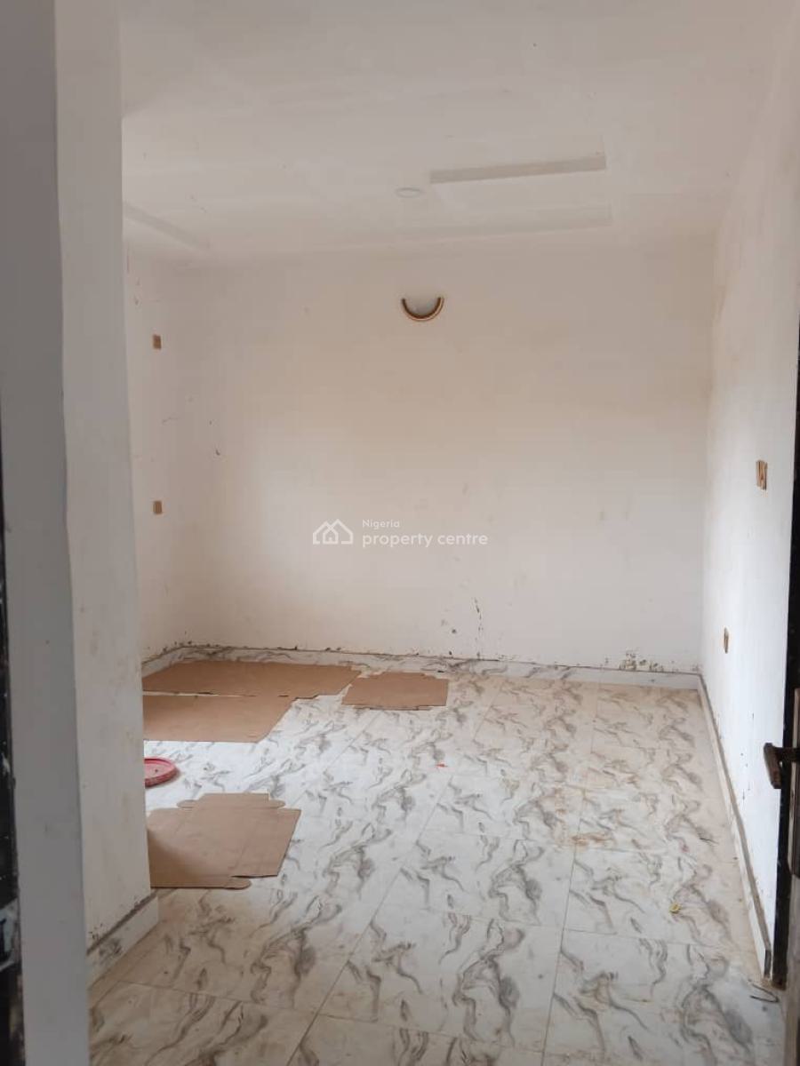Executive 3 Bedroom Flat in a Secured Estate, Osapa, Lekki, Lagos, Flat / Apartment for Rent