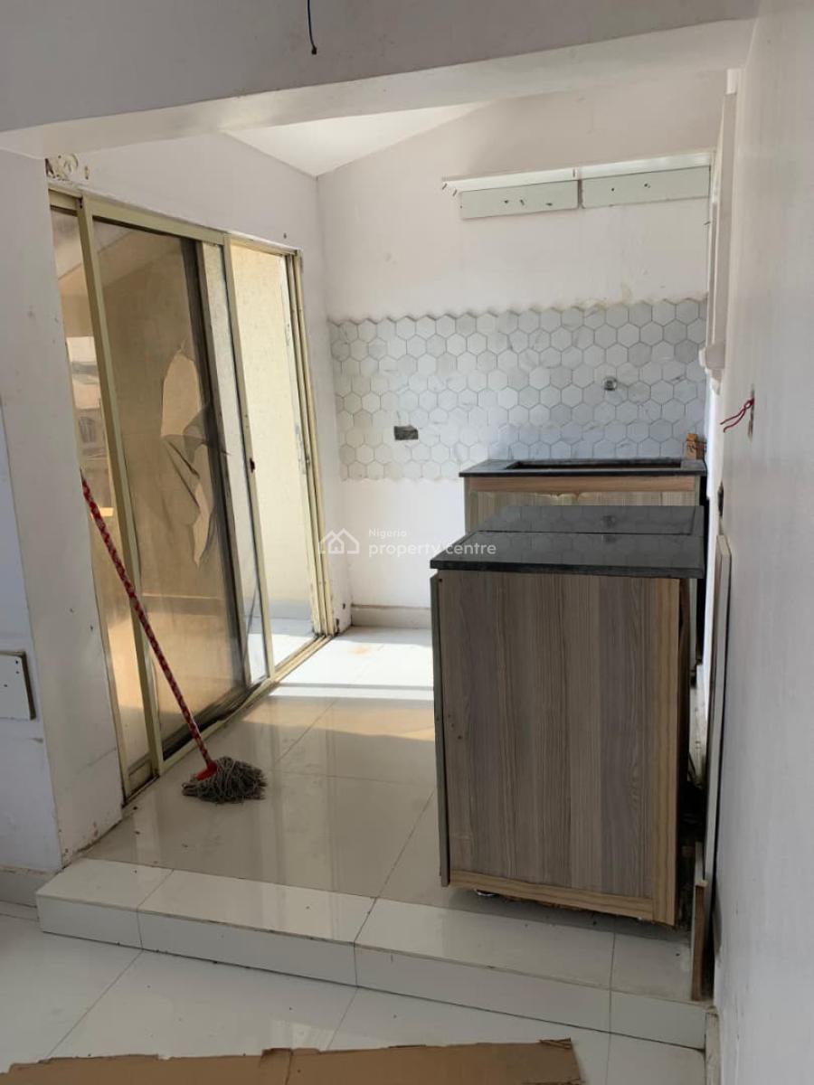 Spacious Studio Apartment, Lekki Phase 1, Lekki, Lagos, Self Contain (single Rooms) for Rent