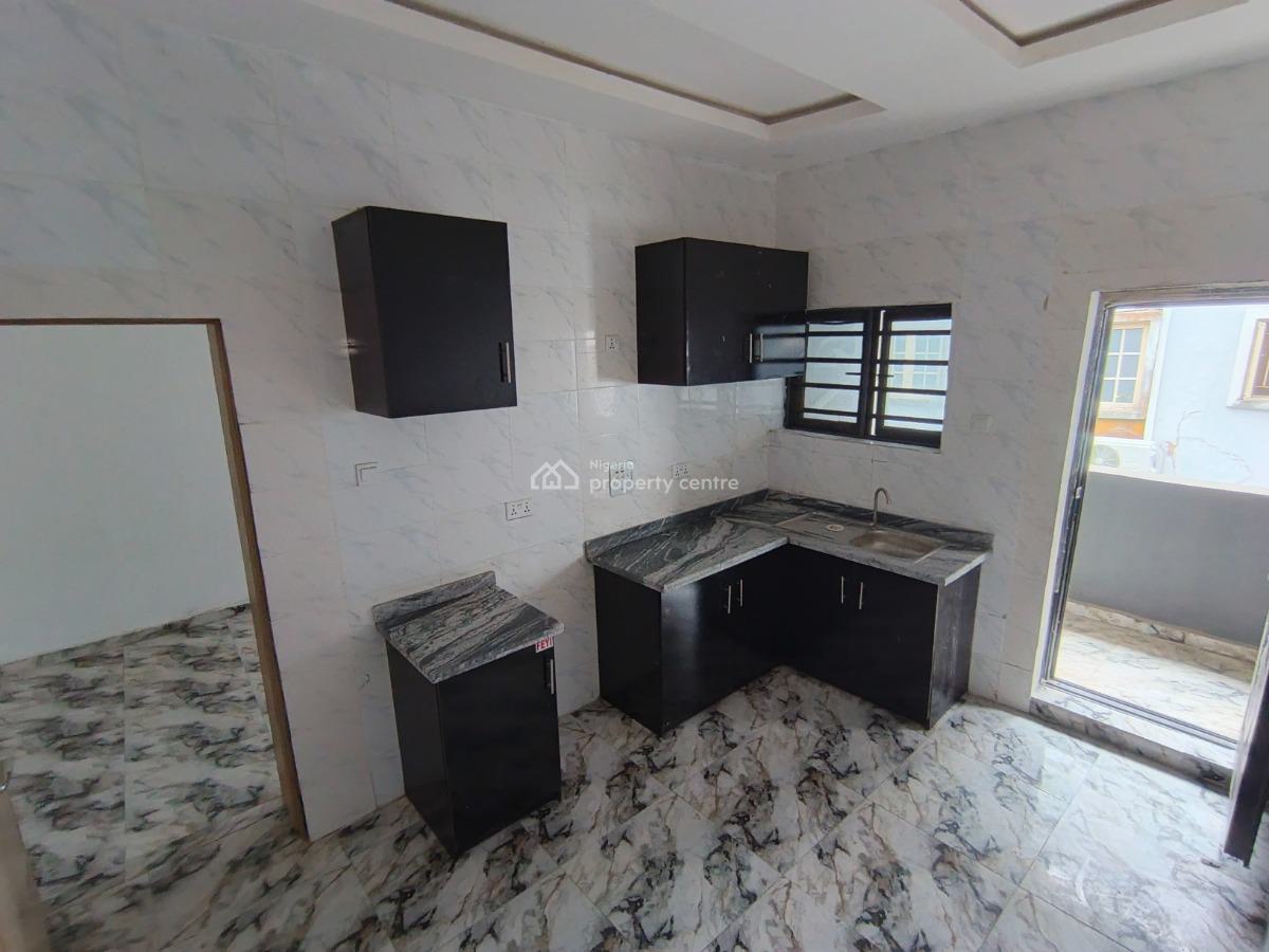 3 Bedroom Flat, Ebute Igbogbo Road, Ikorodu, Lagos, Flat / Apartment for Rent