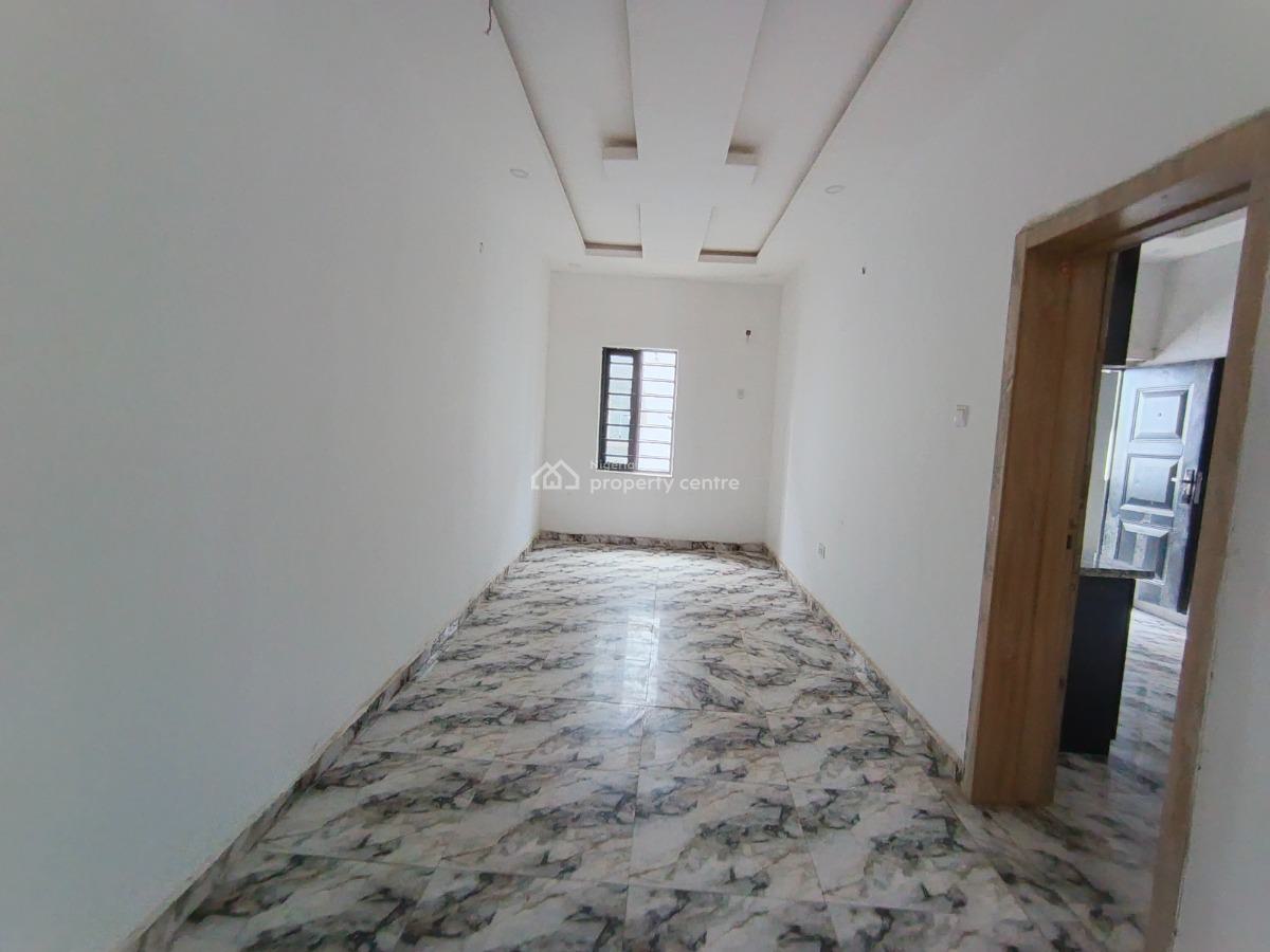 3 Bedroom Flat, Ebute Igbogbo Road, Ikorodu, Lagos, Flat / Apartment for Rent