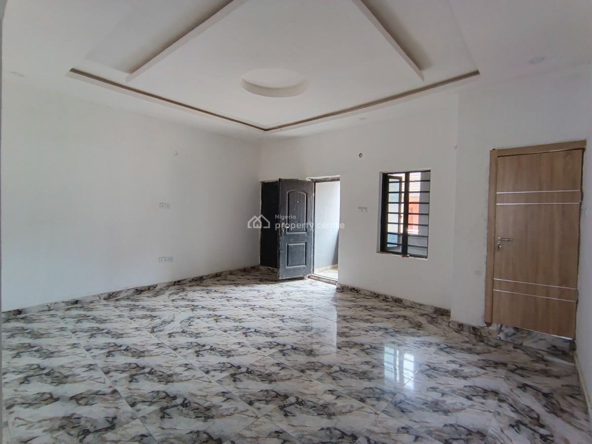 3 Bedroom Flat, Ebute Igbogbo Road, Ikorodu, Lagos, Flat / Apartment for Rent