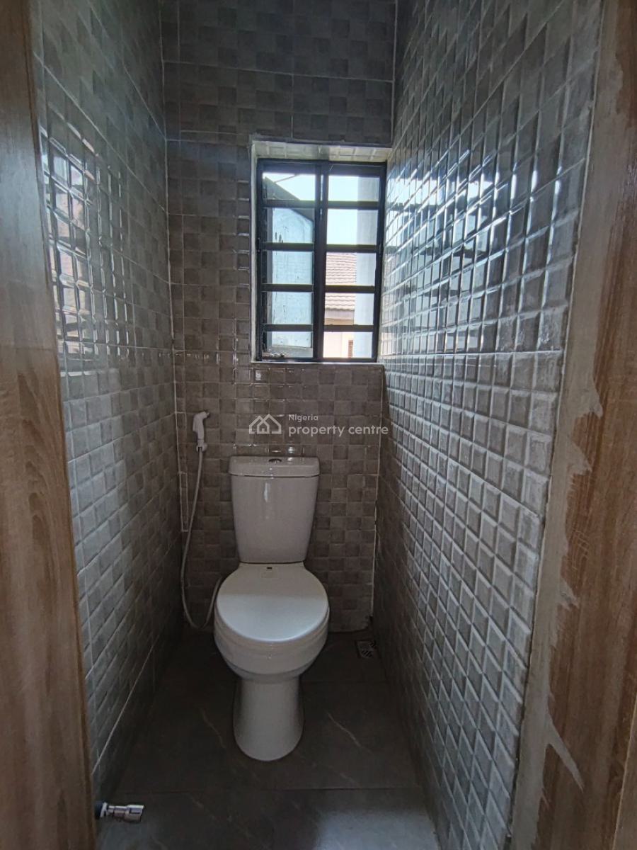 3 Bedroom Flat, Ebute Igbogbo Road, Ikorodu, Lagos, Flat / Apartment for Rent