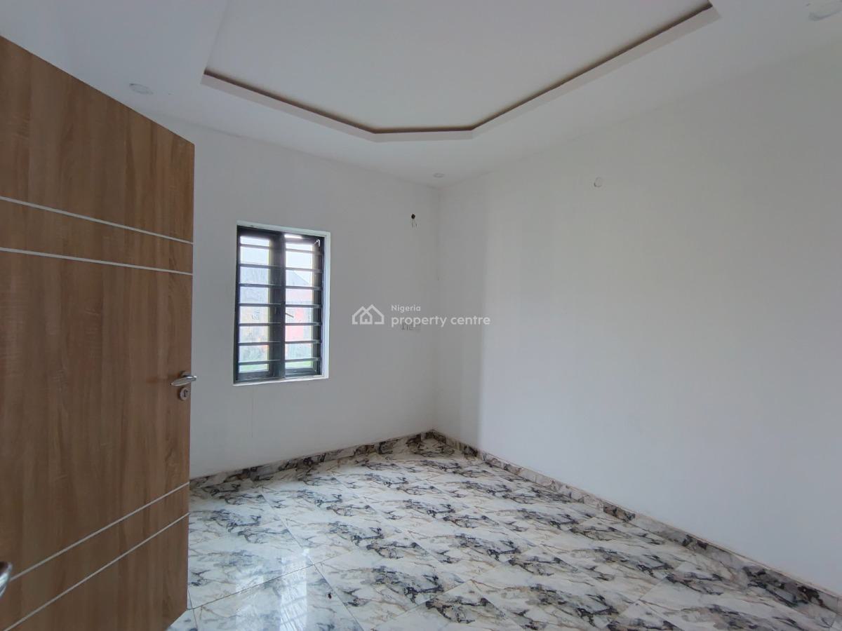 3 Bedroom Flat, Ebute Igbogbo Road, Ikorodu, Lagos, Flat / Apartment for Rent