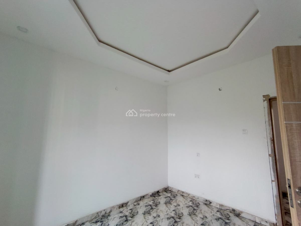 3 Bedroom Flat, Ebute Igbogbo Road, Ikorodu, Lagos, Flat / Apartment for Rent