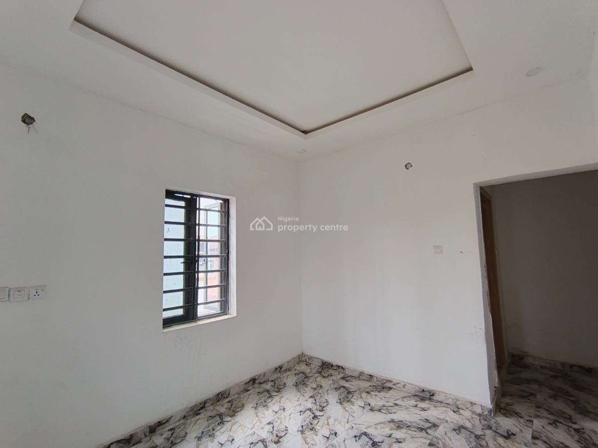 3 Bedroom Flat, Ebute Igbogbo Road, Ikorodu, Lagos, Flat / Apartment for Rent