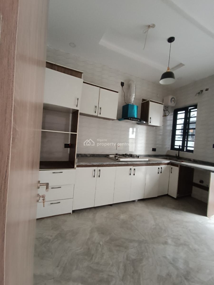 a Brand New 3 Bedroom Duplex, Pepperoni Abraham Adesanya, Lekki Phase 2, Lekki, Lagos, Terraced Duplex for Rent