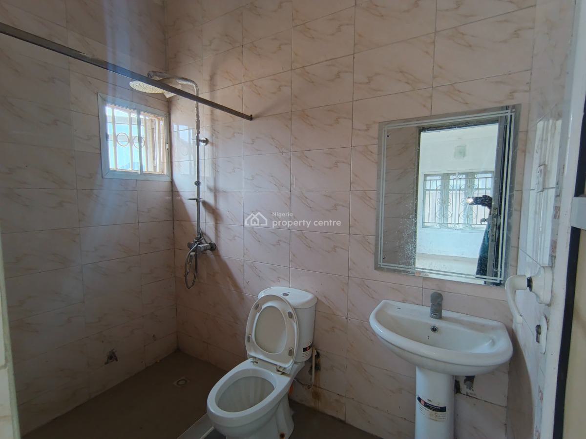 2 Bedroom Flat, Ebute Igbogbo Road, Ikorodu, Lagos, Flat / Apartment for Rent