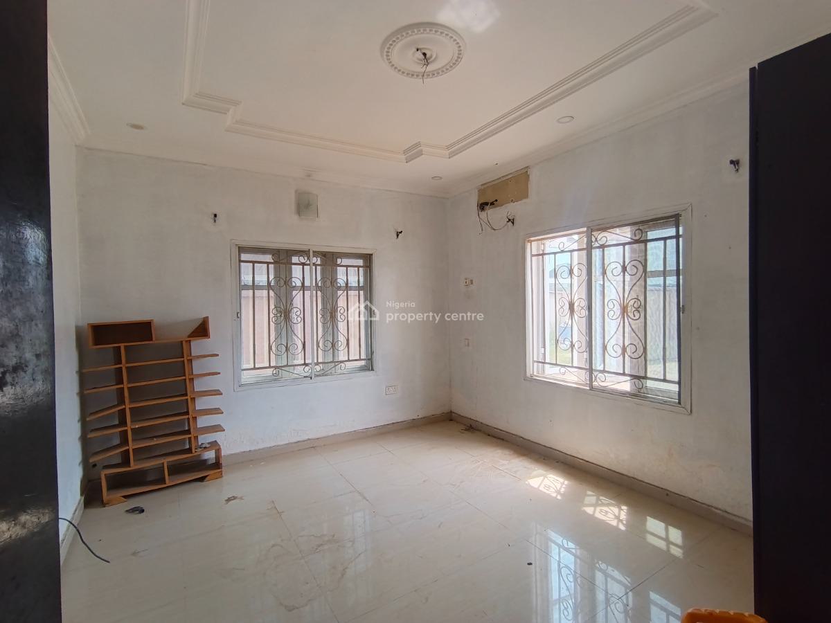 2 Bedroom Flat, Ebute Igbogbo Road, Ikorodu, Lagos, Flat / Apartment for Rent