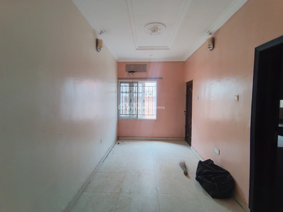 2 Bedroom Flat, Ebute Igbogbo Road, Ikorodu, Lagos, Flat / Apartment for Rent