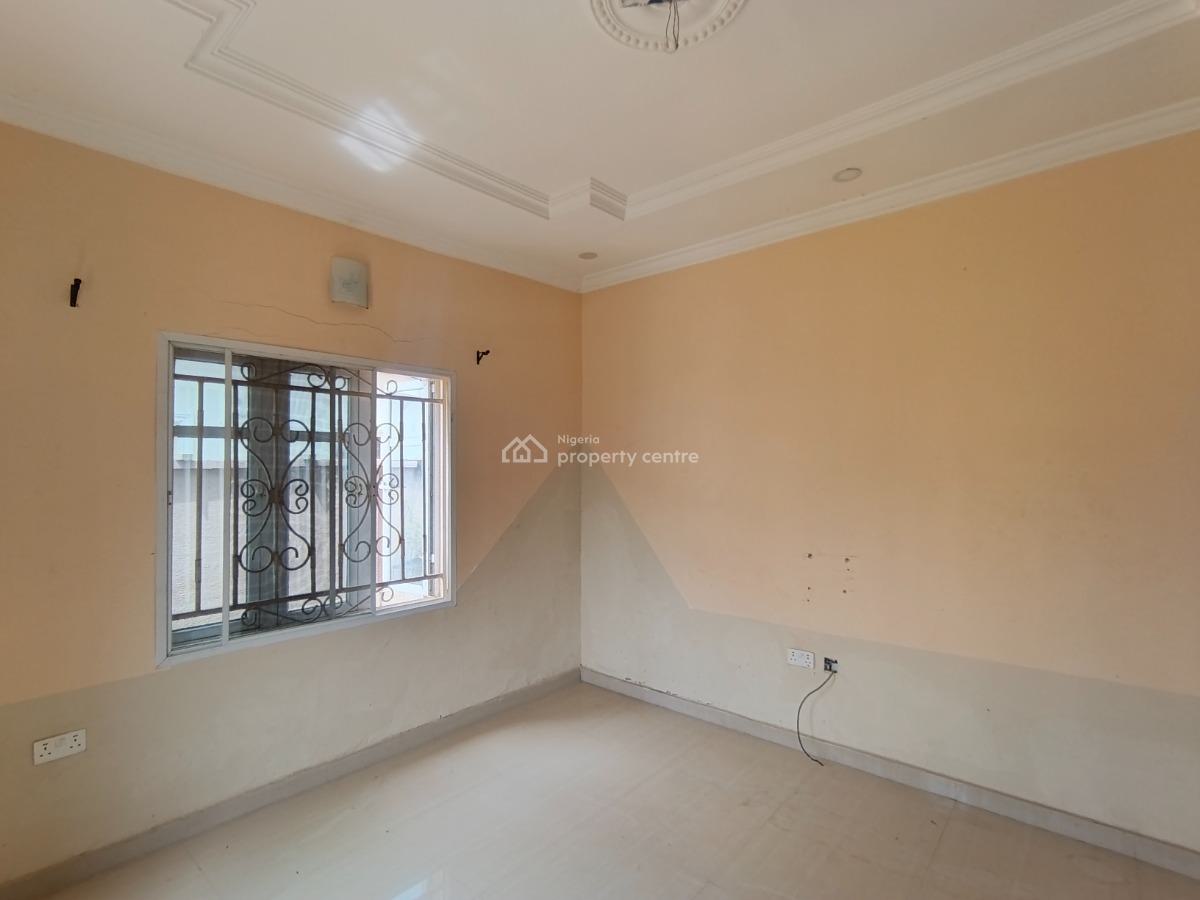 2 Bedroom Flat, Ebute Igbogbo Road, Ikorodu, Lagos, Flat / Apartment for Rent