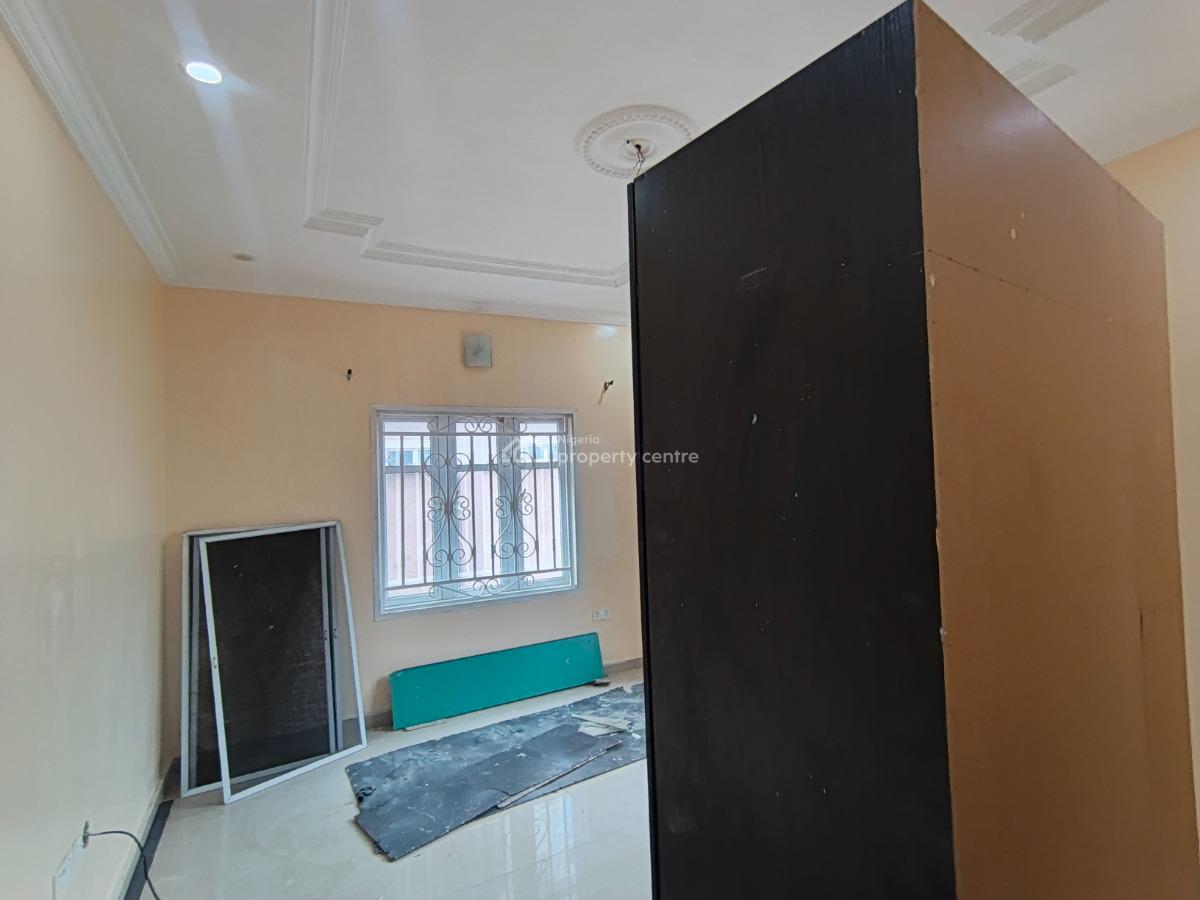 2 Bedrooms Flat, Ebute - Igbogbo Road, Ikorodu, Lagos, Flat / Apartment for Rent