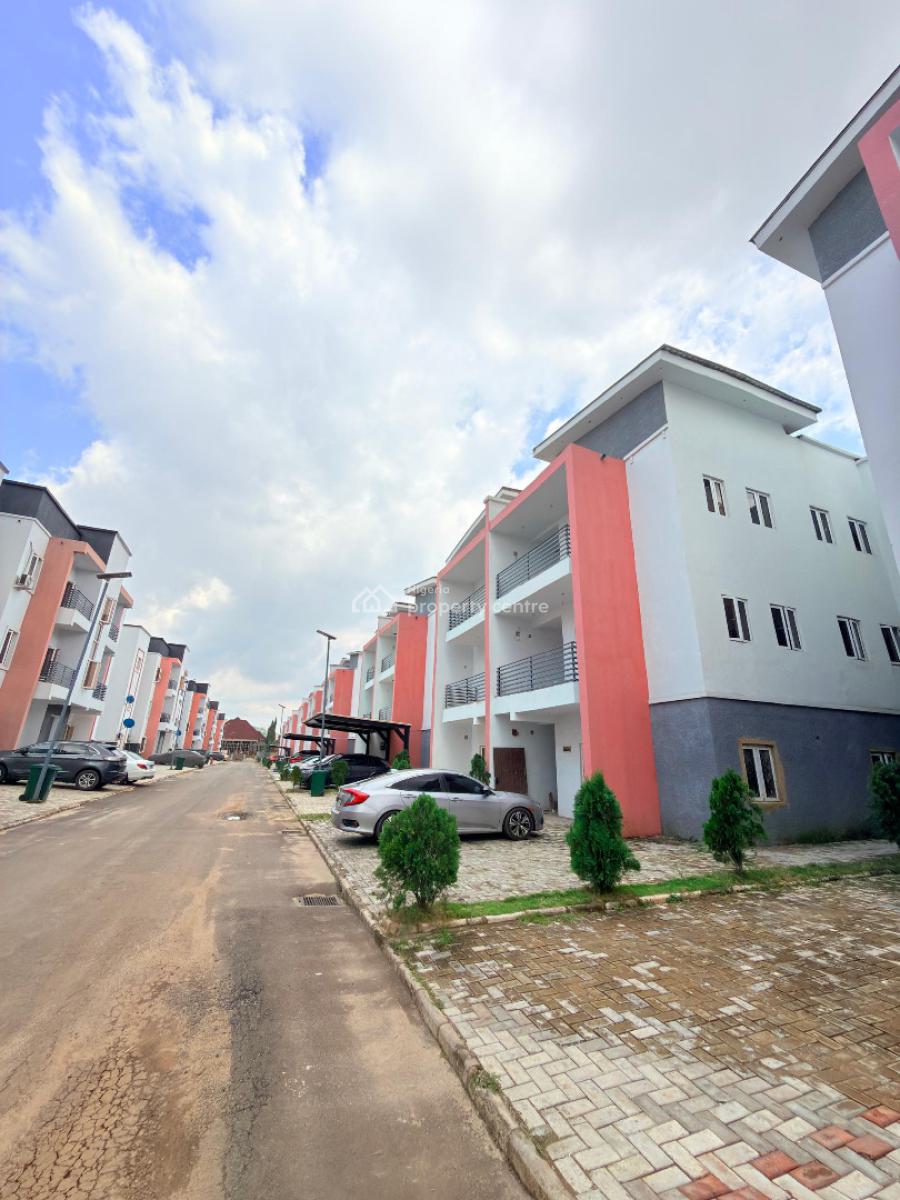 4 Bedroom Terrace Duplex with 1 Room Bq, Dawaki, Gwarinpa, Abuja, Terraced Duplex for Rent