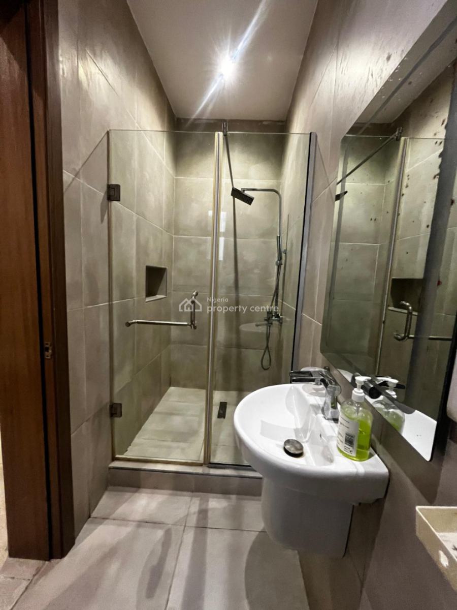 Luxury Fully Furnished 2 Bedroom Apartment with Pool & Gym, Off Admiralty Way, Lekki Phase 1, Lekki, Lagos, Flat / Apartment for Rent