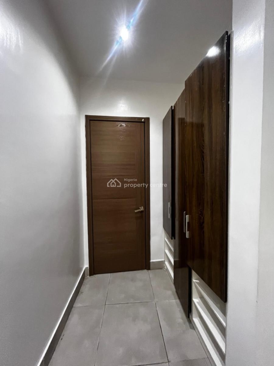 Luxury Fully Furnished 2 Bedroom Apartment with Pool & Gym, Off Admiralty Way, Lekki Phase 1, Lekki, Lagos, Flat / Apartment for Rent