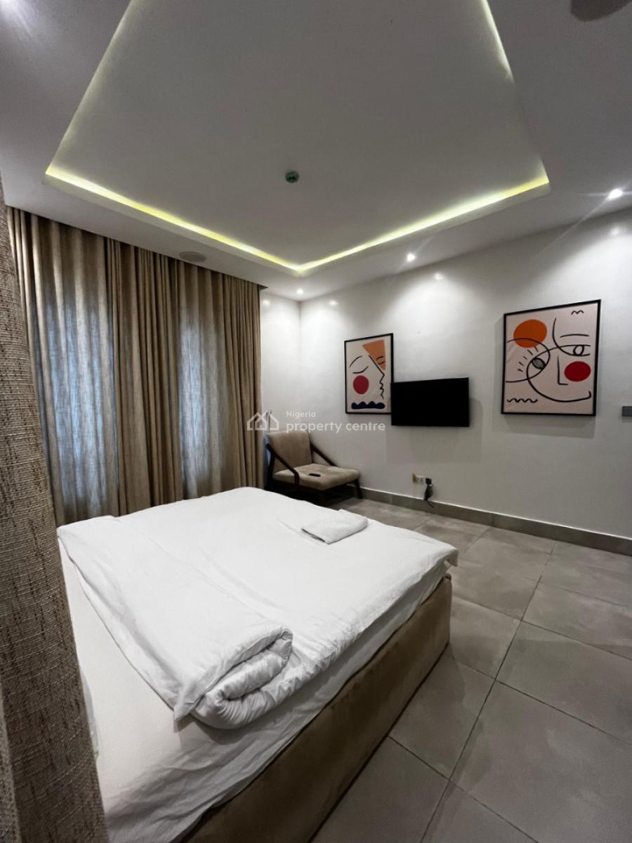 Luxury Fully Furnished 2 Bedroom Apartment with Pool & Gym, Off Admiralty Way, Lekki Phase 1, Lekki, Lagos, Flat / Apartment for Rent