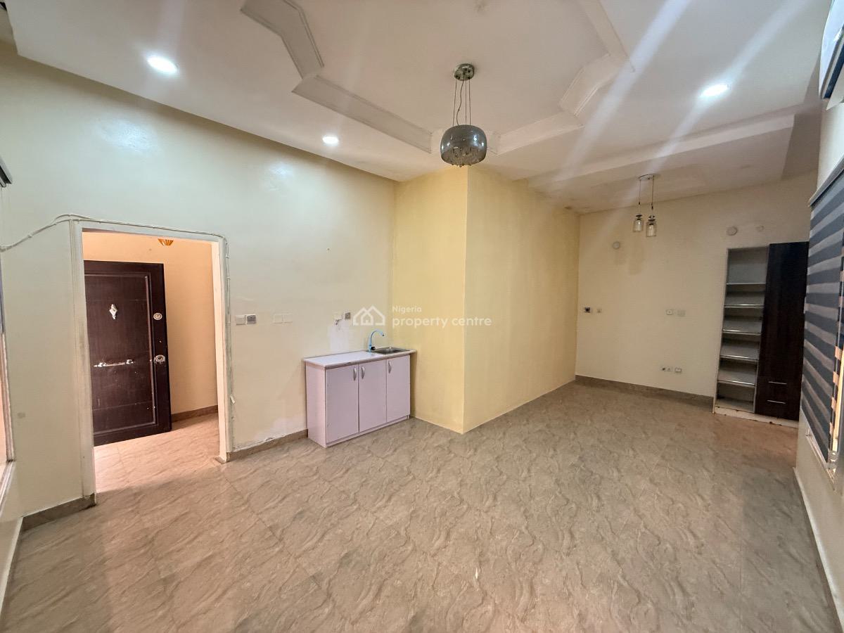 Premium Spacious Studio Flat, Chevron Drive, Lekki, Lagos, Flat / Apartment for Rent