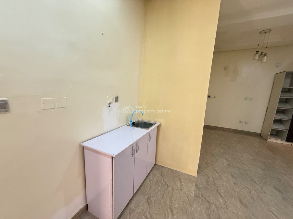Premium Spacious Studio Flat, Chevron Drive, Lekki, Lagos, Flat / Apartment for Rent