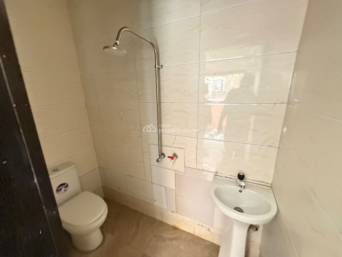Premium Spacious Studio Flat, Chevron Drive, Lekki, Lagos, Flat / Apartment for Rent