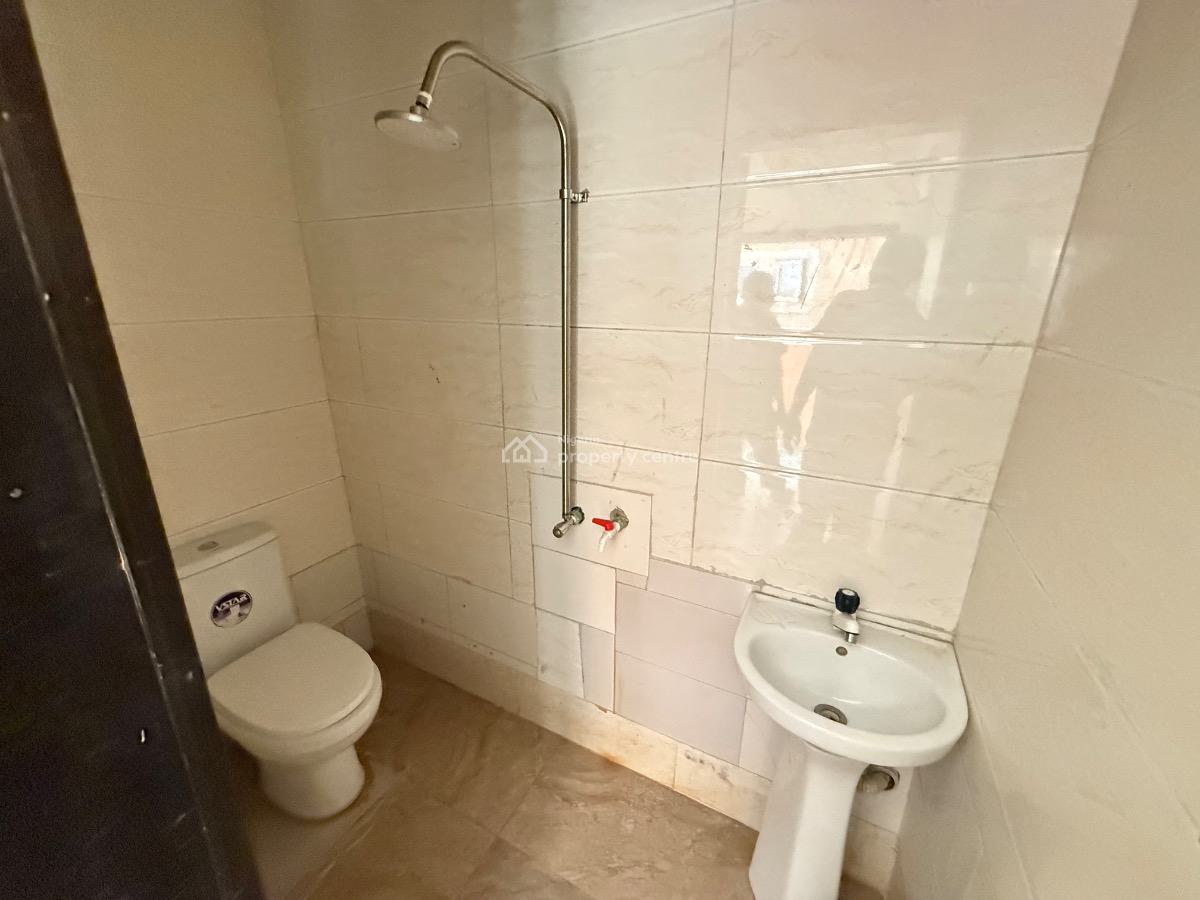 Premium Spacious Studio Flat, Chevron Drive, Lekki, Lagos, Flat / Apartment for Rent