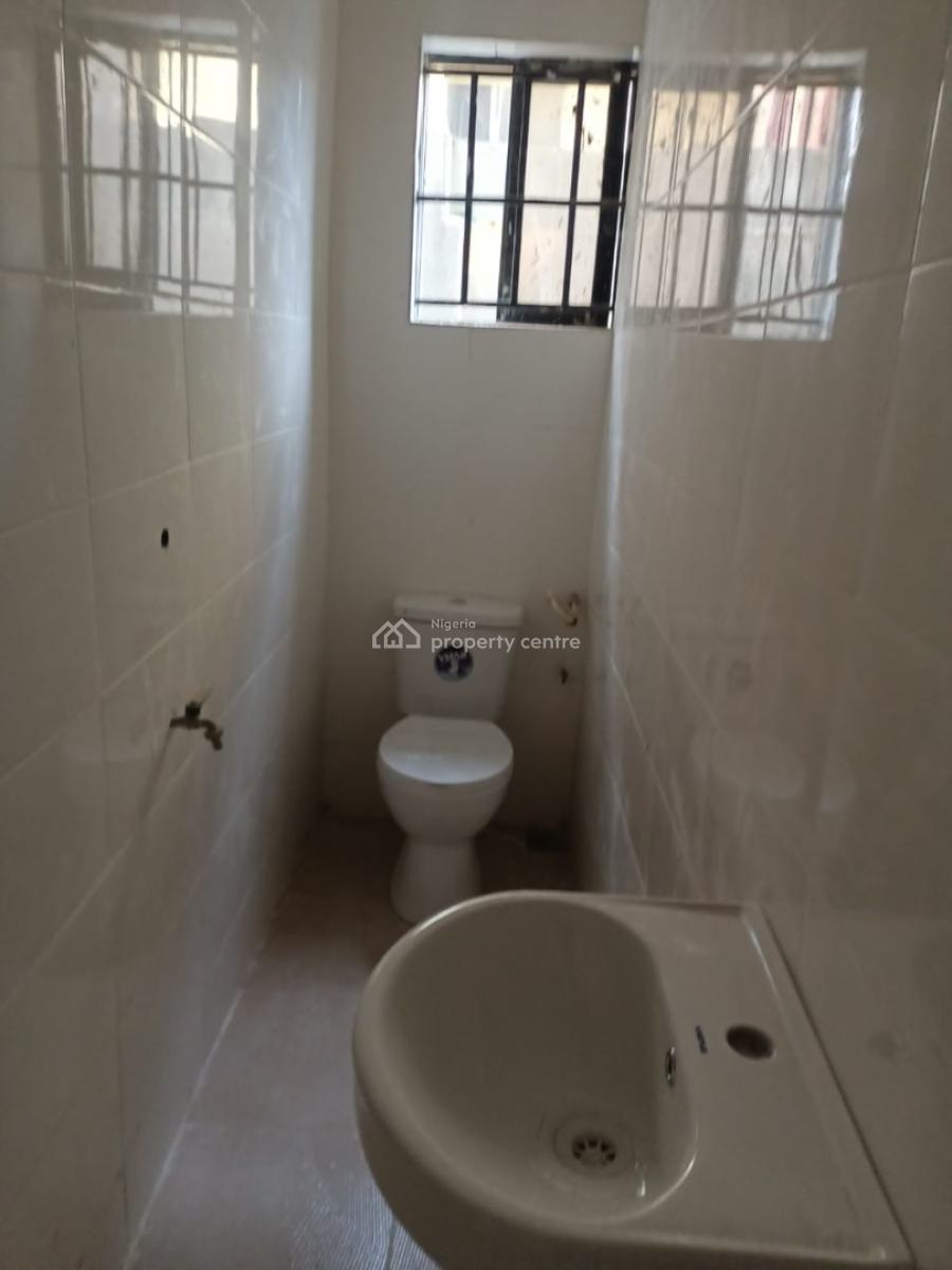 Newly Renovated Two Bedroom Flat, Unity Estate, Ojodu Berger, Ojodu, Lagos, Flat / Apartment for Rent