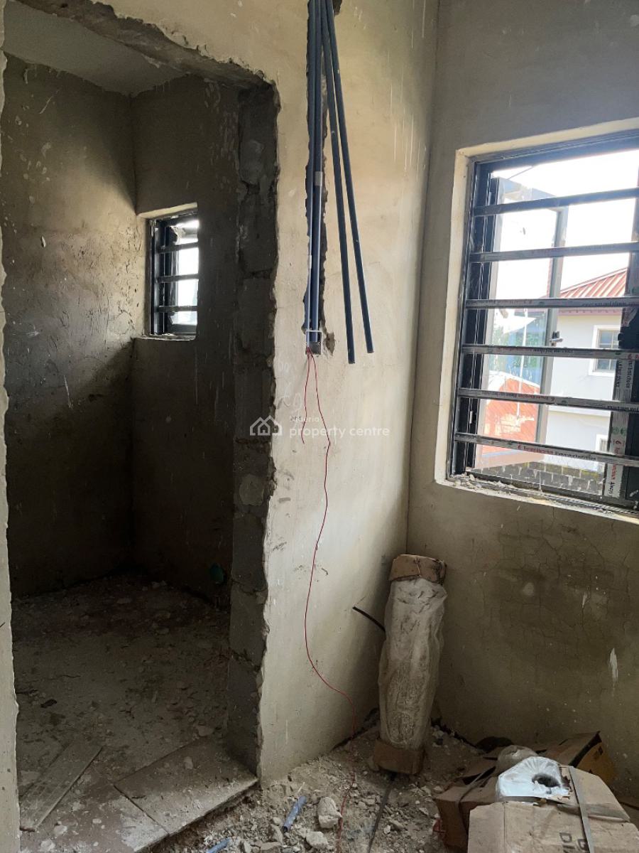 Spacious Miniflat Very Close to The Road, Peaceland Estate Pero Bustop, Ogombo, Ajah, Lagos, Mini Flat (room and Parlour) for Rent