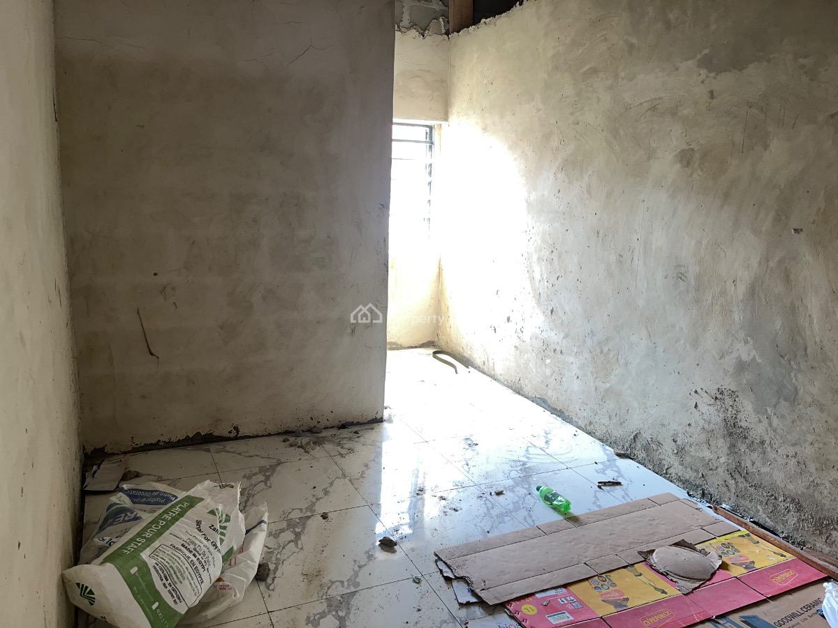 Spacious Miniflat Very Close to The Road, Peaceland Estate Pero Bustop, Ogombo, Ajah, Lagos, Mini Flat (room and Parlour) for Rent