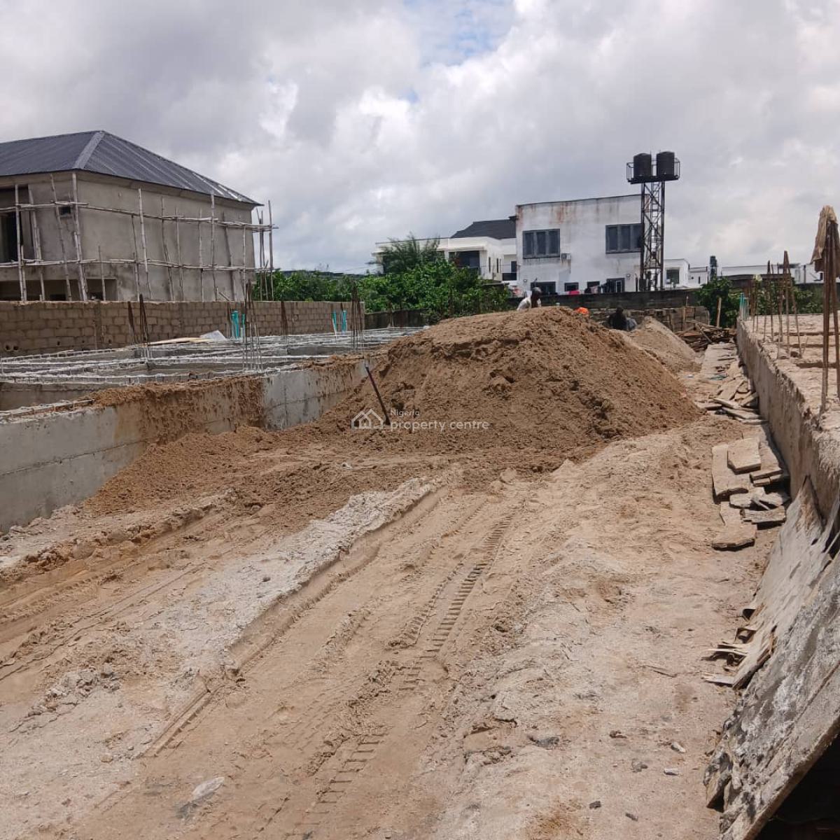 2 Bedroom Apartment, Atlantic Nominee Estate/oranje Apartment, Ajah, Lagos, Block of Flats for Sale