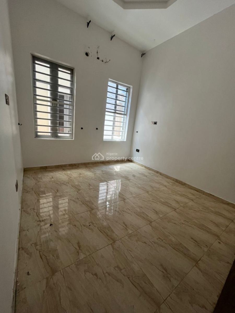 10 Months Room Available, Upstairs in a Duplex( Shared), Golden Tulip Estate Chevron, Lekki, Lagos, Self Contain (single Rooms) for Rent