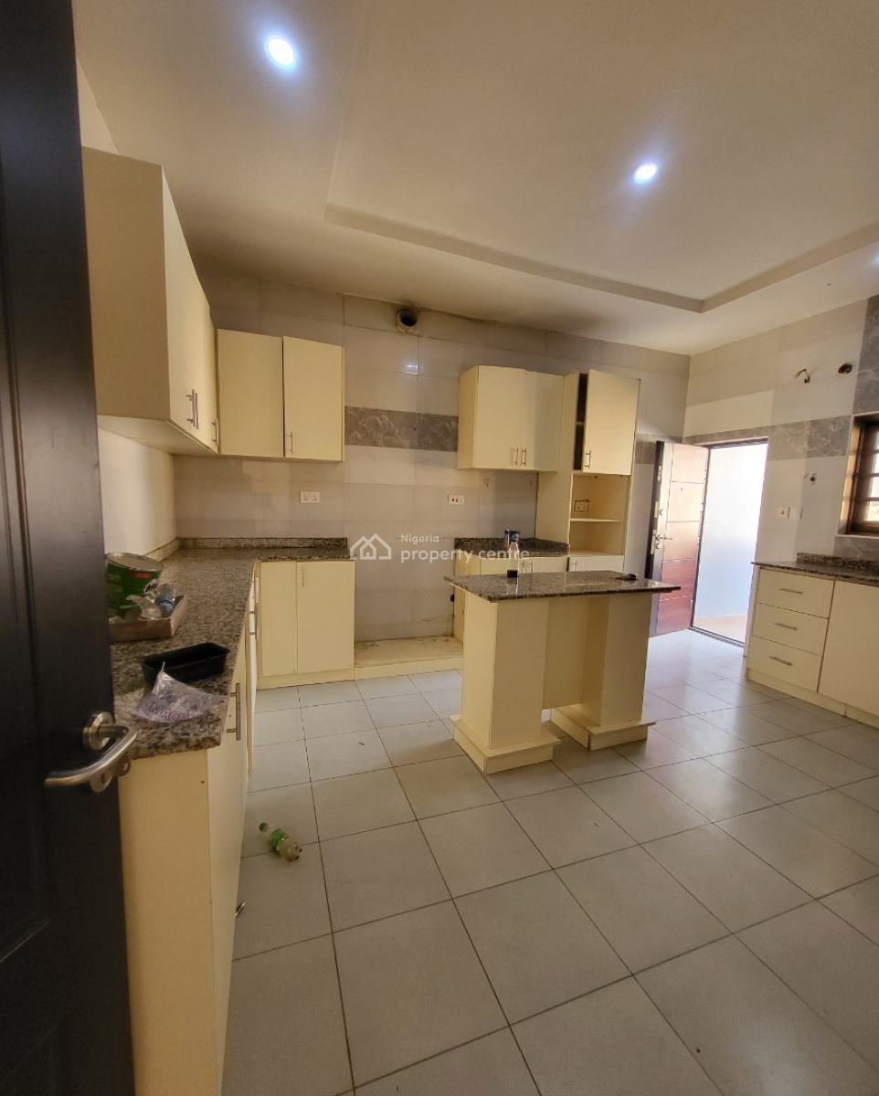 Luxurious Massive 3 Bedroom Flat with Bq, By American International School, Durumi, Abuja, Flat / Apartment for Rent